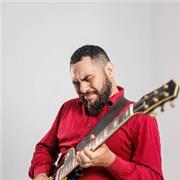 Aulas de violão, guitarra e ukelele para todos os níveis